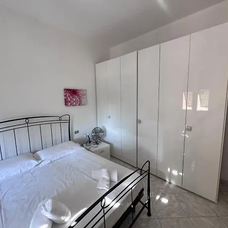 Apartment In The Historic Center Orange Rom