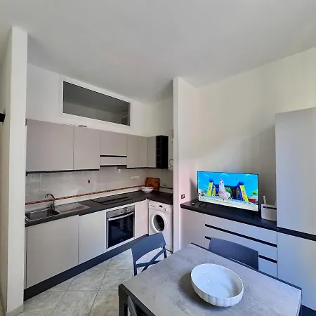 In The Historic Center Orange Apartment Rom