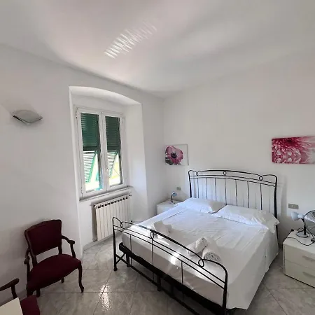 In The Historic Center Orange Apartman